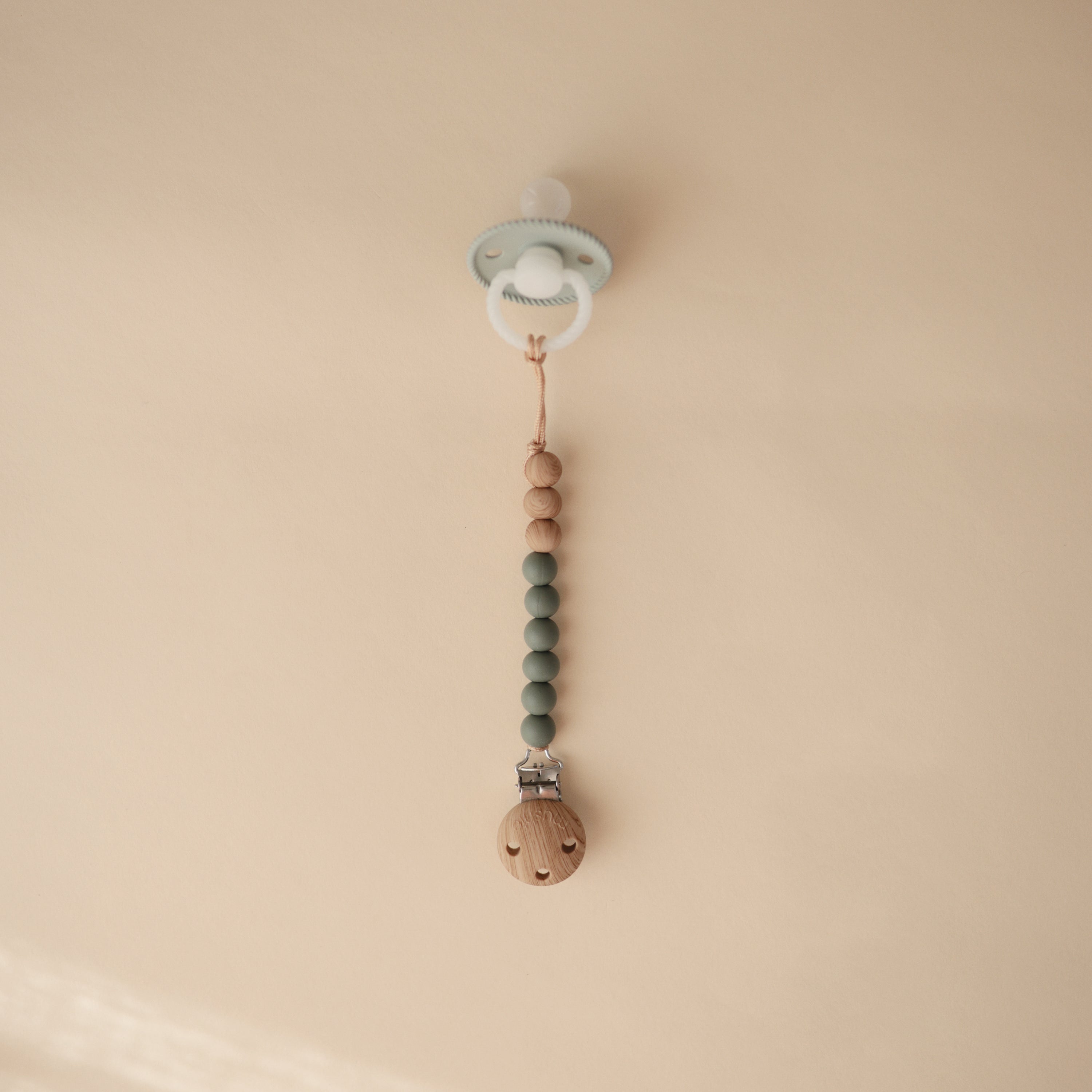 Silicone Pacifier Clip | Eva Pacifier Clip Mushie   