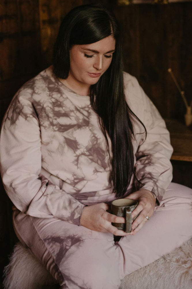 The Tie-Dye Sweatshirt Women's - Blush tie-dye