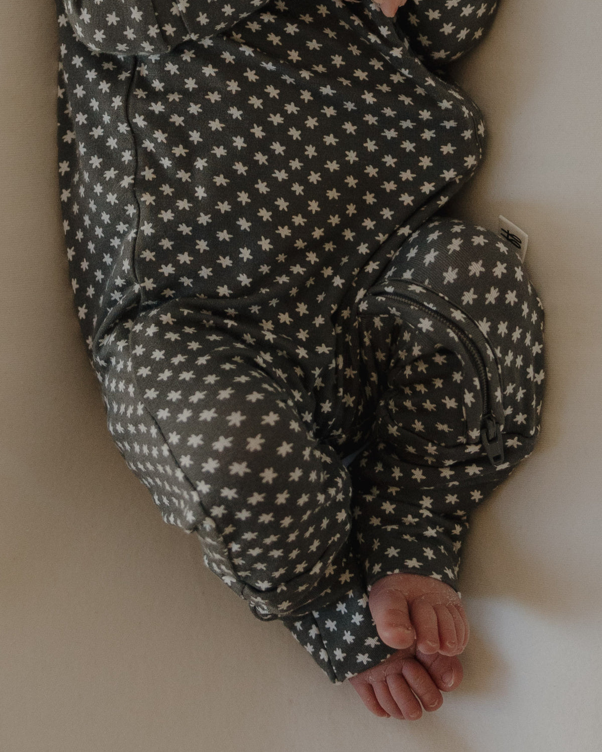 Bamboo Zip Pajamas | Green Flowers