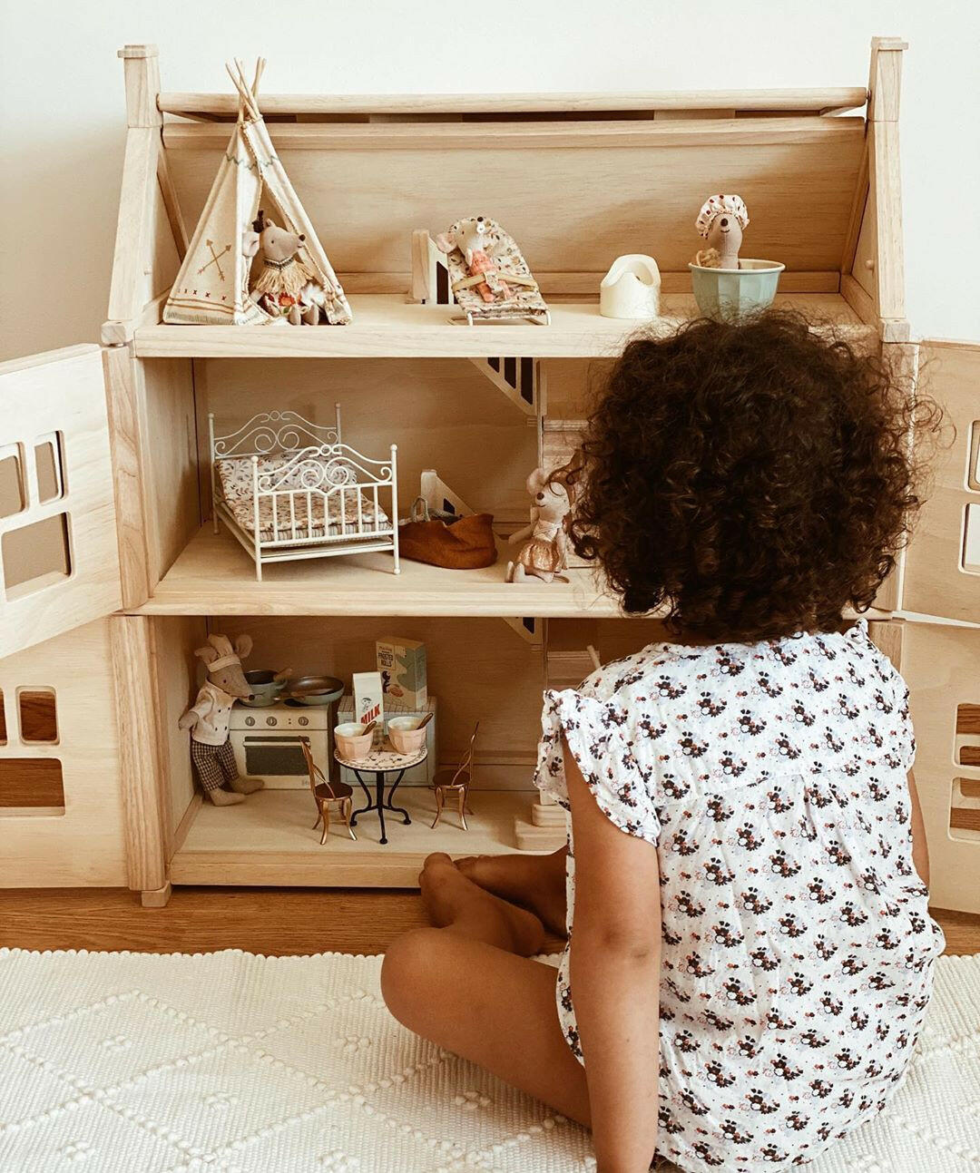 Plan Toys Victorian Dollhouse Dollhouses PlanToys   