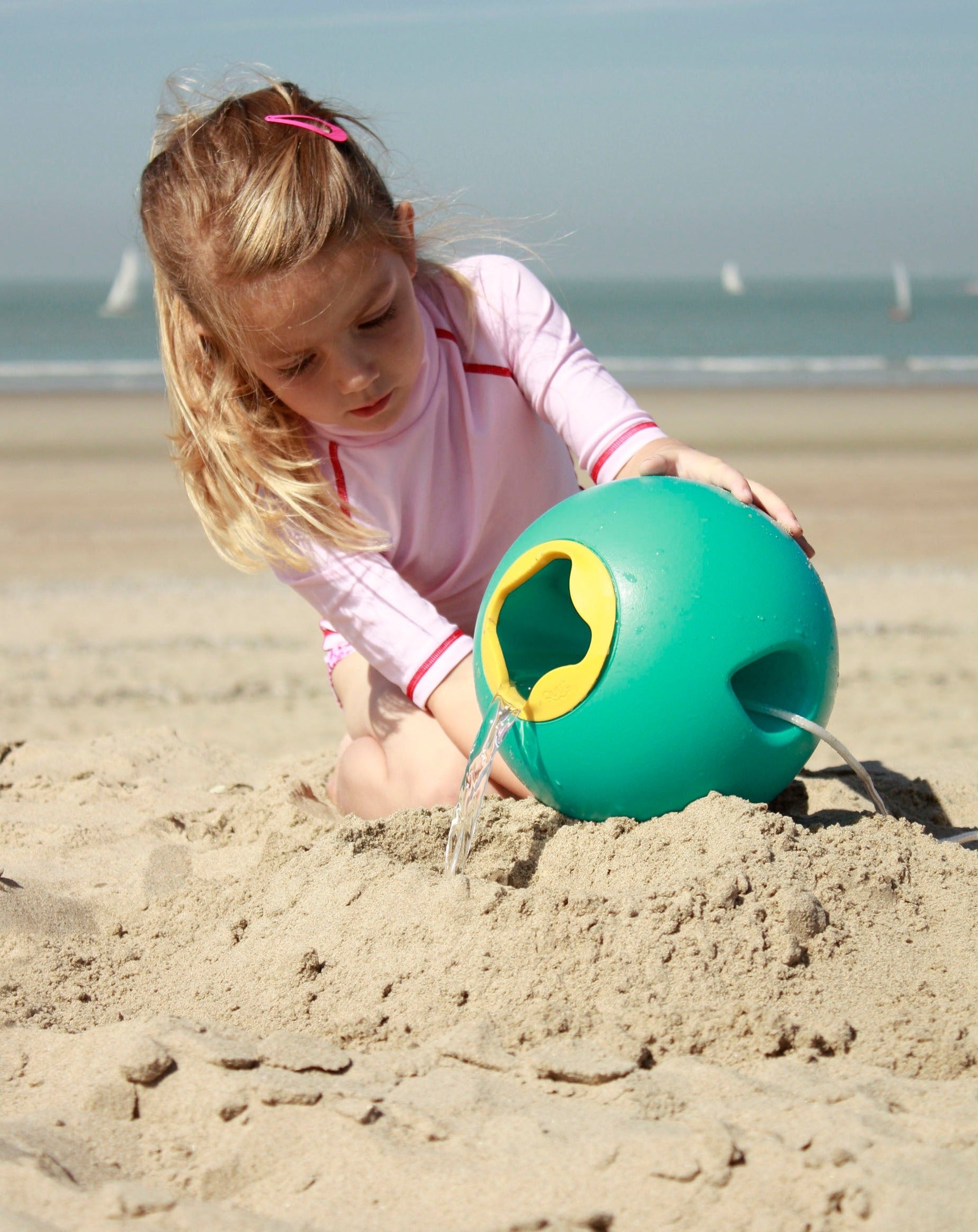 Ballo Beach Bucket - Lagoon Green & Yellow Stone Beach & Sand Toys Quut   