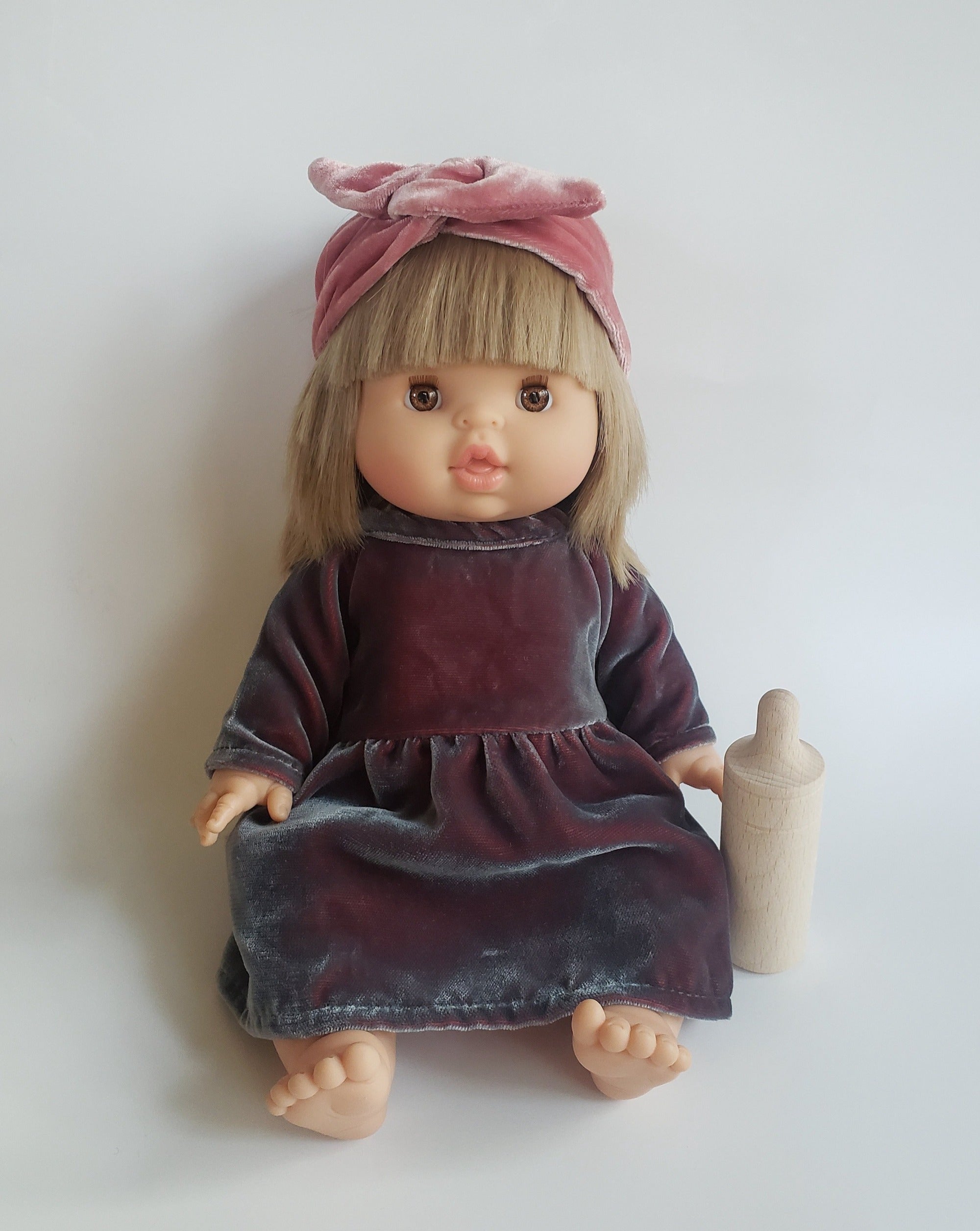 Velvet Faustine set Grey & Rose Doll Clothing Minikane   