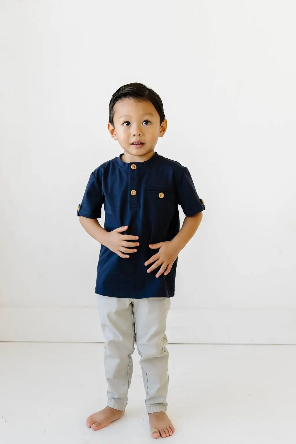 Alex Tee in Navy  Ollie Jay   