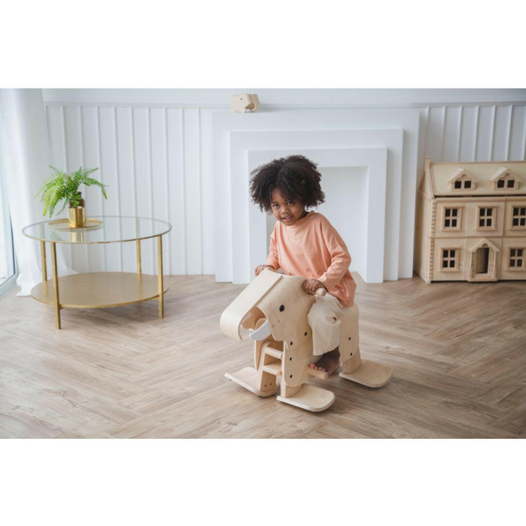 Walking Elephant  PlanToys   