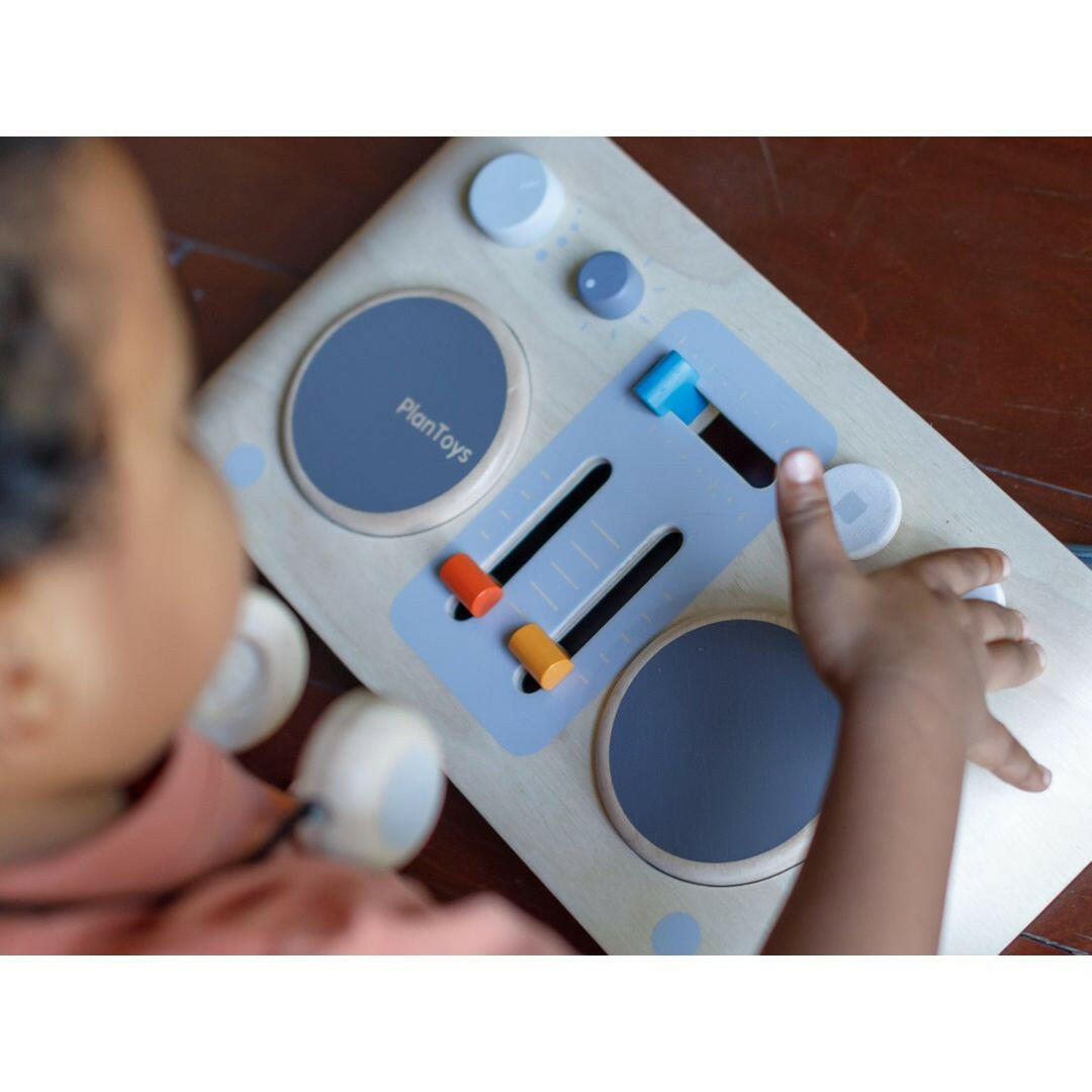 DJ Mixer Board  PlanToys   
