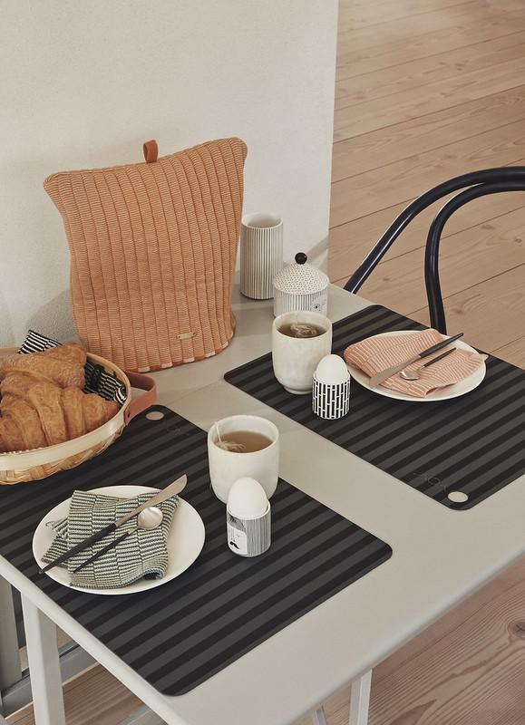 Placemat Stripe - 2 Pcs/Pack - Anthracite Feeding OYOY   