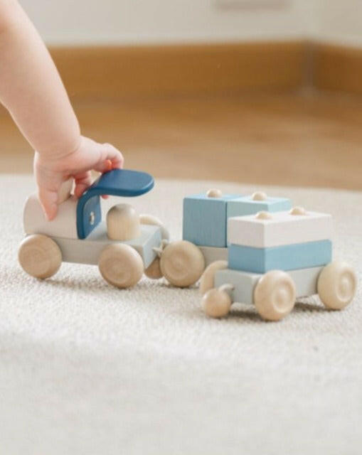 Stacking Train Trio - Orchard  PlanToys   