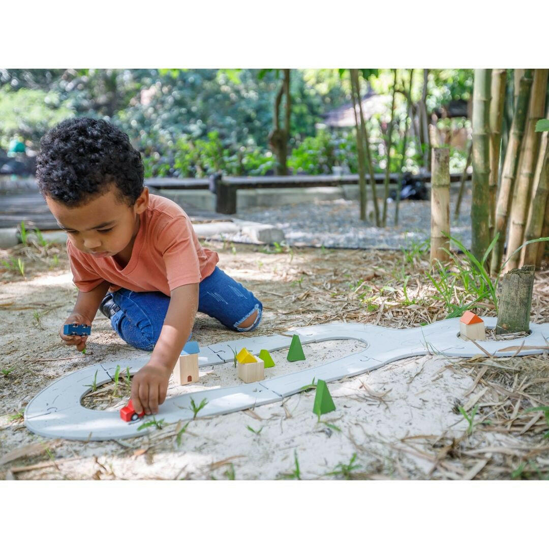 Rubber Road & Rail Set - Medium  PlanToys   