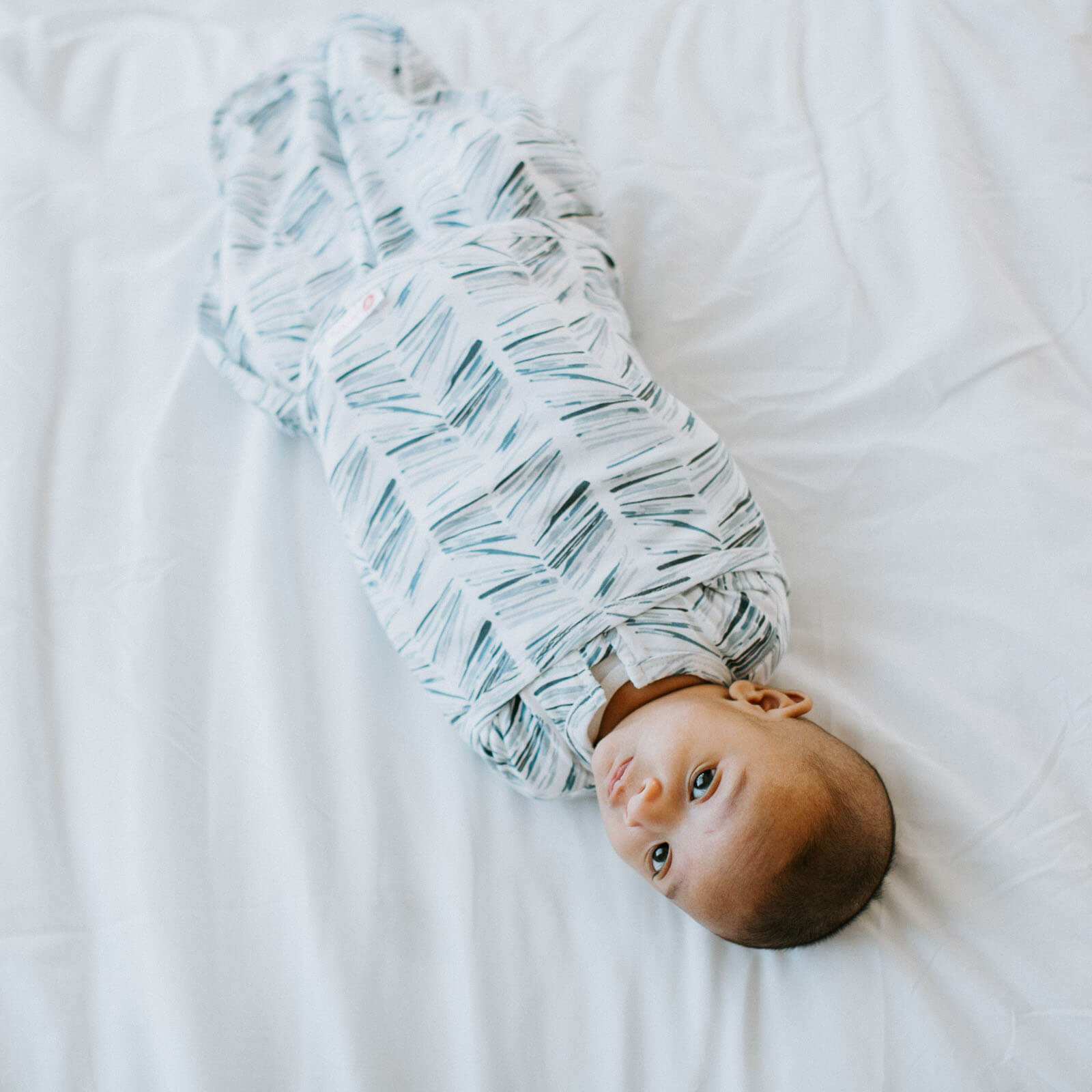 Transitional Swaddle Wrap (3-6mo) 100% Cotton Jersey embé®   