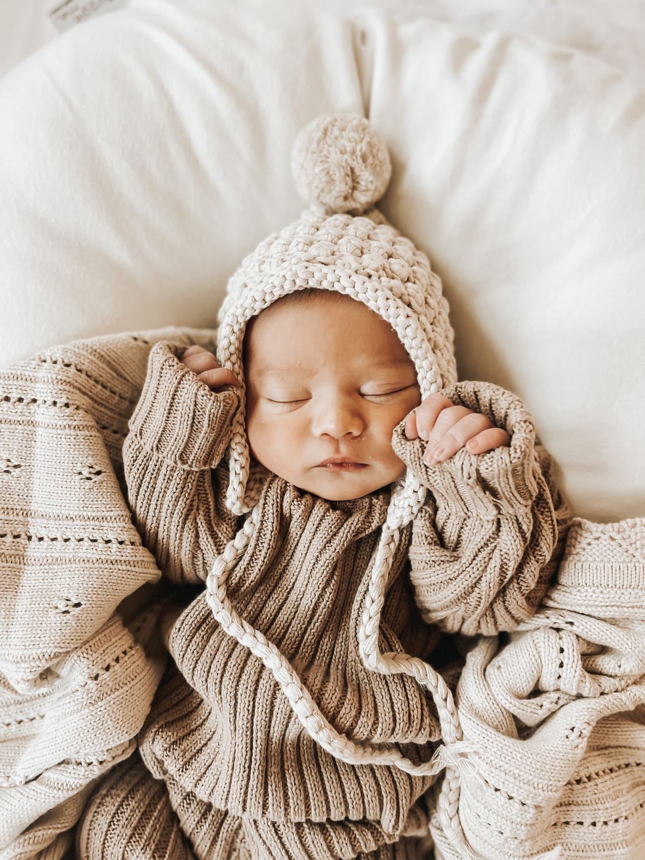 Chunky Knit Bonnet - Beige  Luna + Luca   