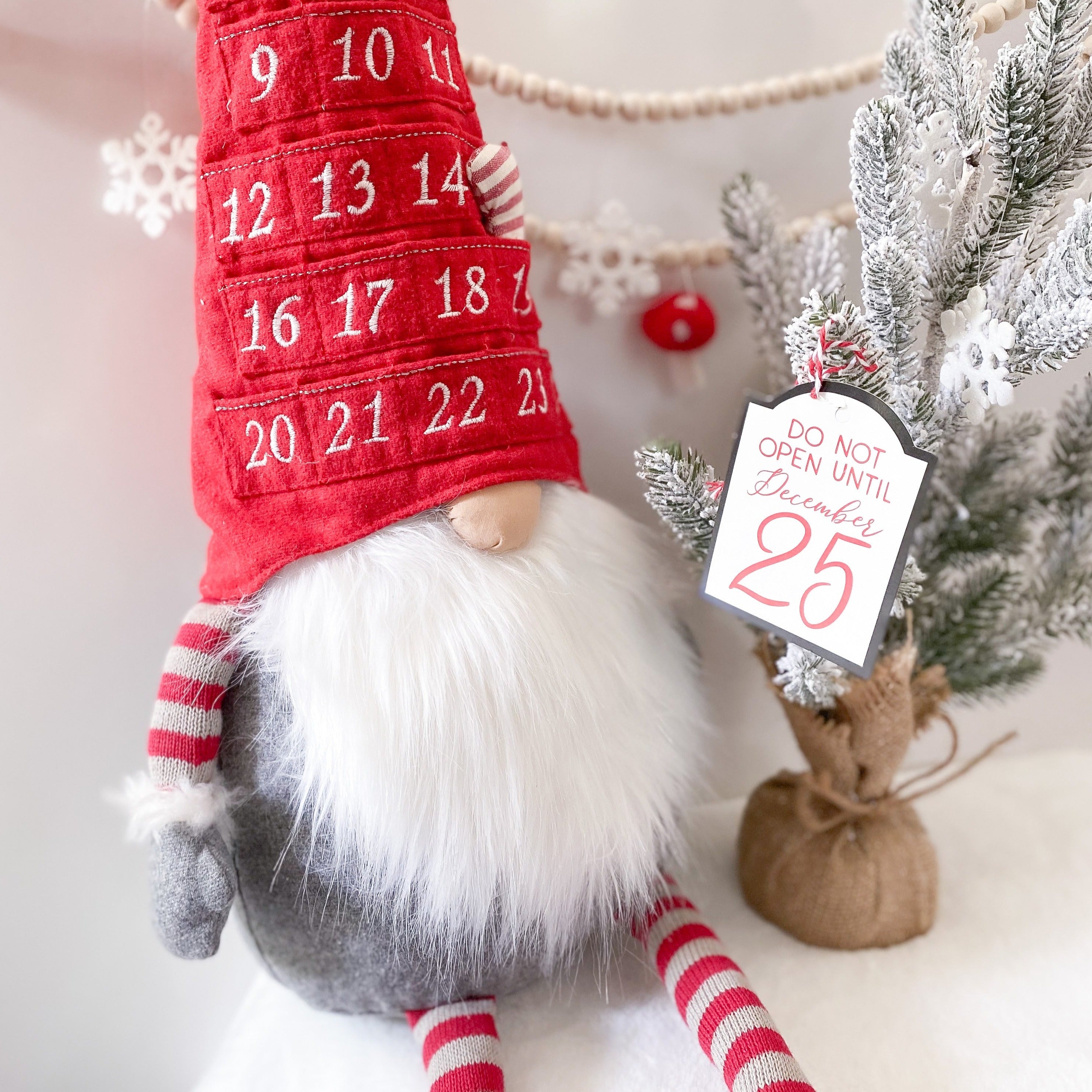 GNOME SHELF SITTER ADVENT CALENDAR Room Decor MON AMI   