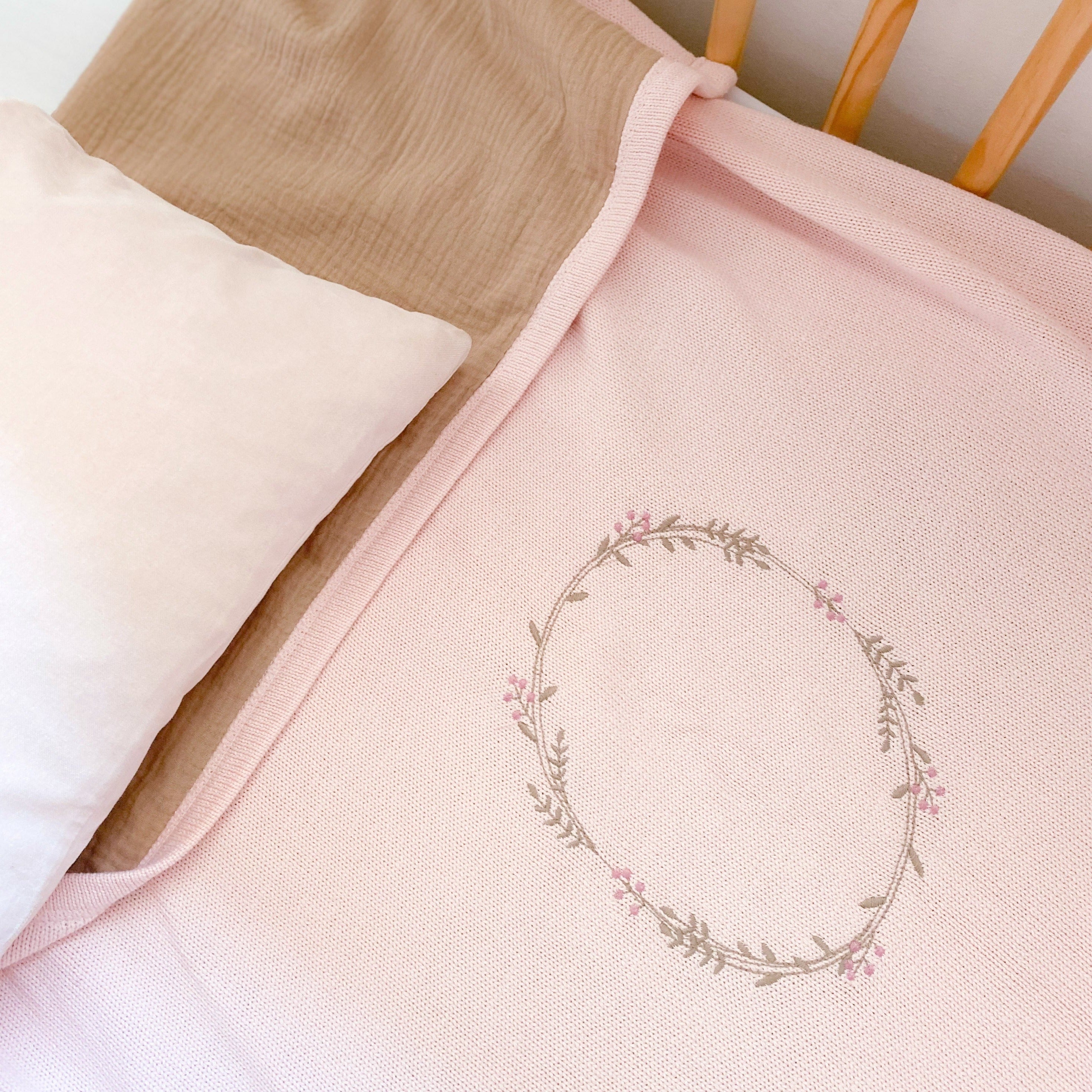 WREATH EMBR. DOUBLE SIDED BLANKET - PINK Blanket MON AMI   