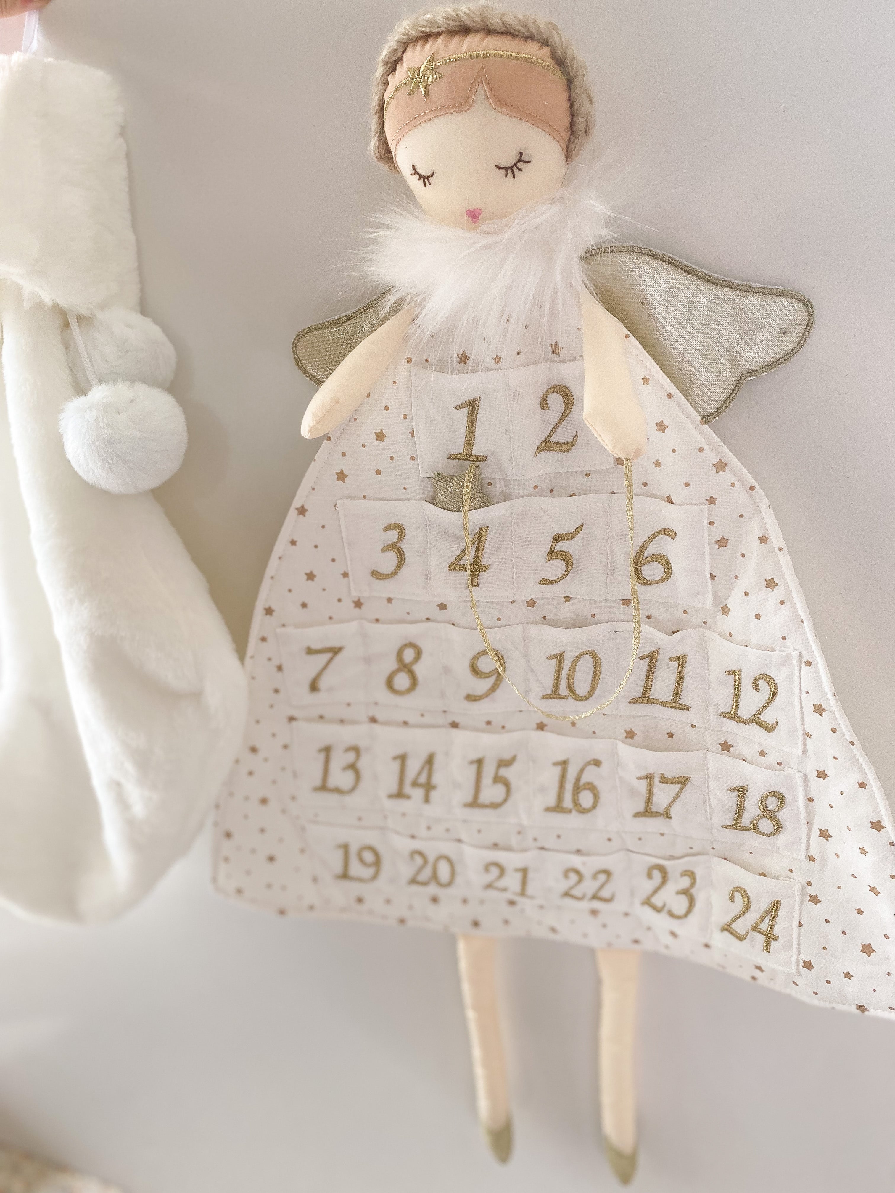 CELESTIAL ANGEL ADVENT CALENDAR Calendar MON AMI   