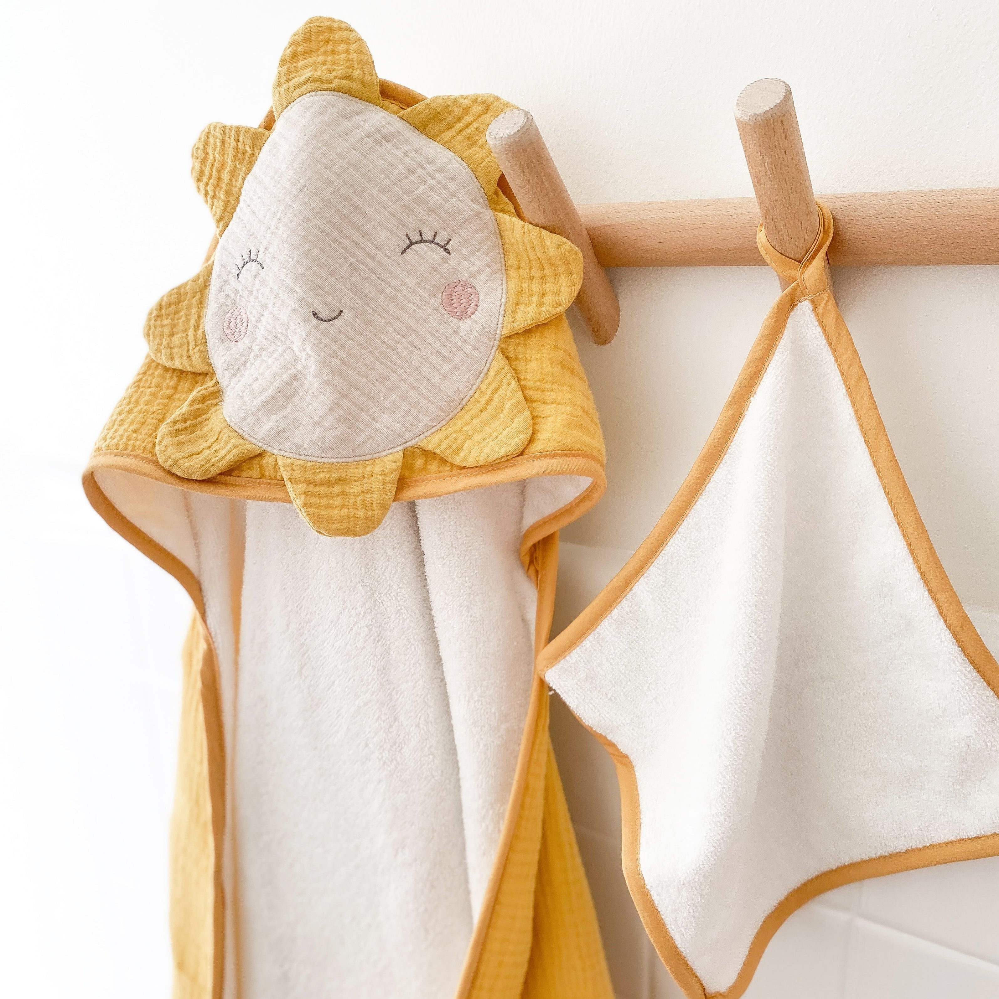 PETIT SUN TOWEL AND WASHCLOTH SET Hooded Bath Wraps MON AMI   