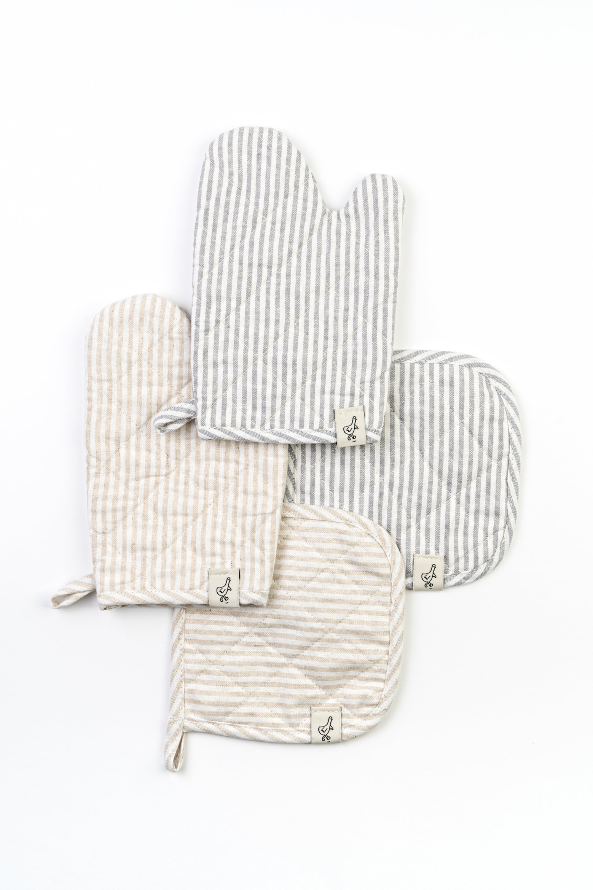 Play Oven Mitt Set Play Kitchen Accessories Milton & Goose   