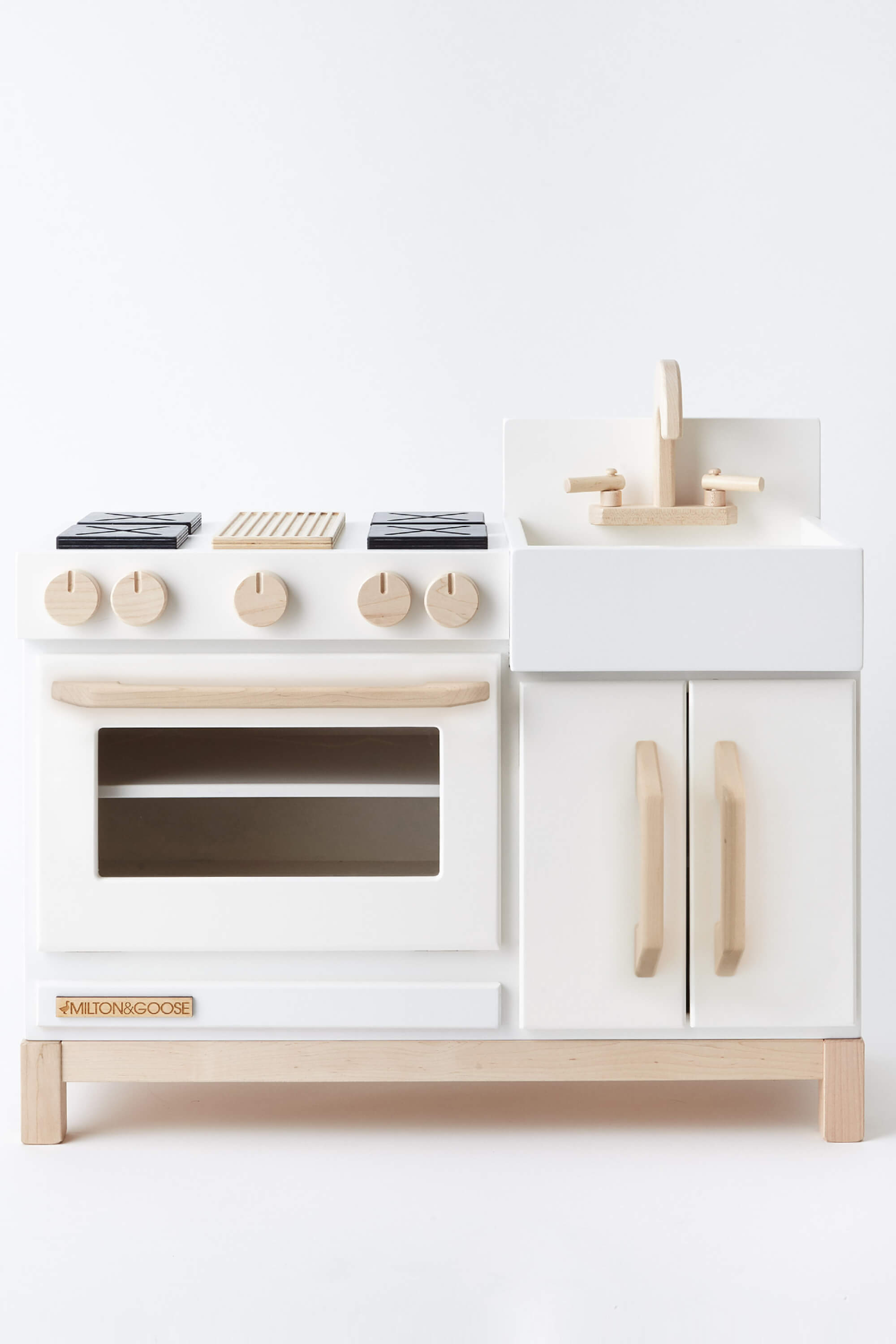 Essential Play Kitchen Play Kitchen Milton & Goose White  