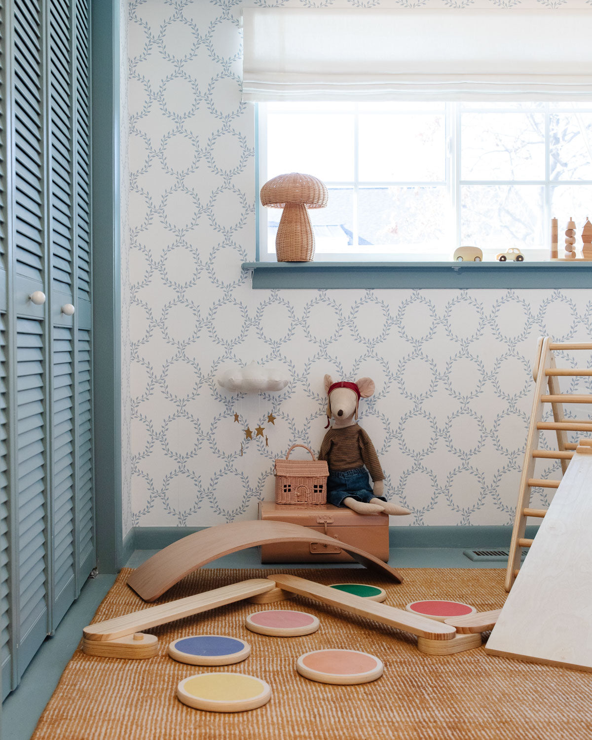 Surfer | Balance Board Playroom Piccalio   