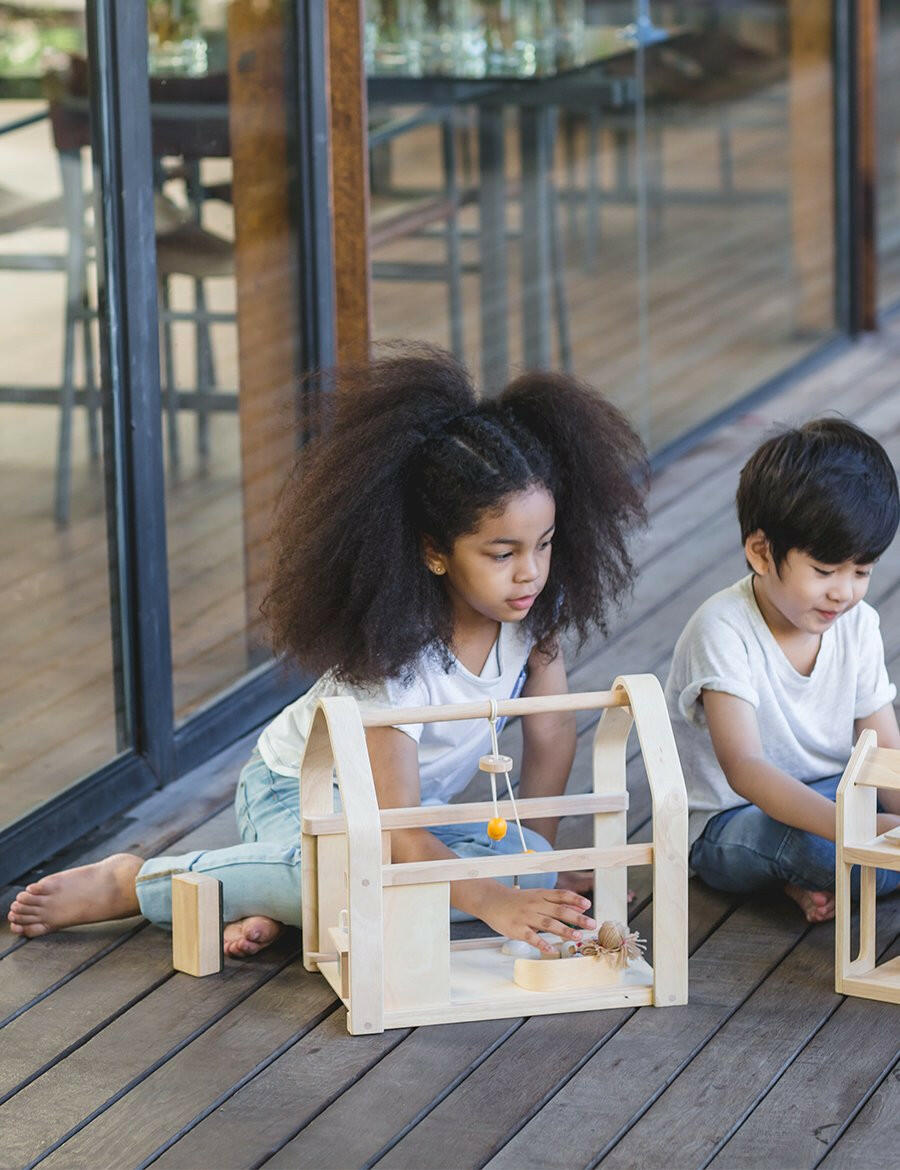 Slide N Go Dollhouse Dollhouses PlanToys   