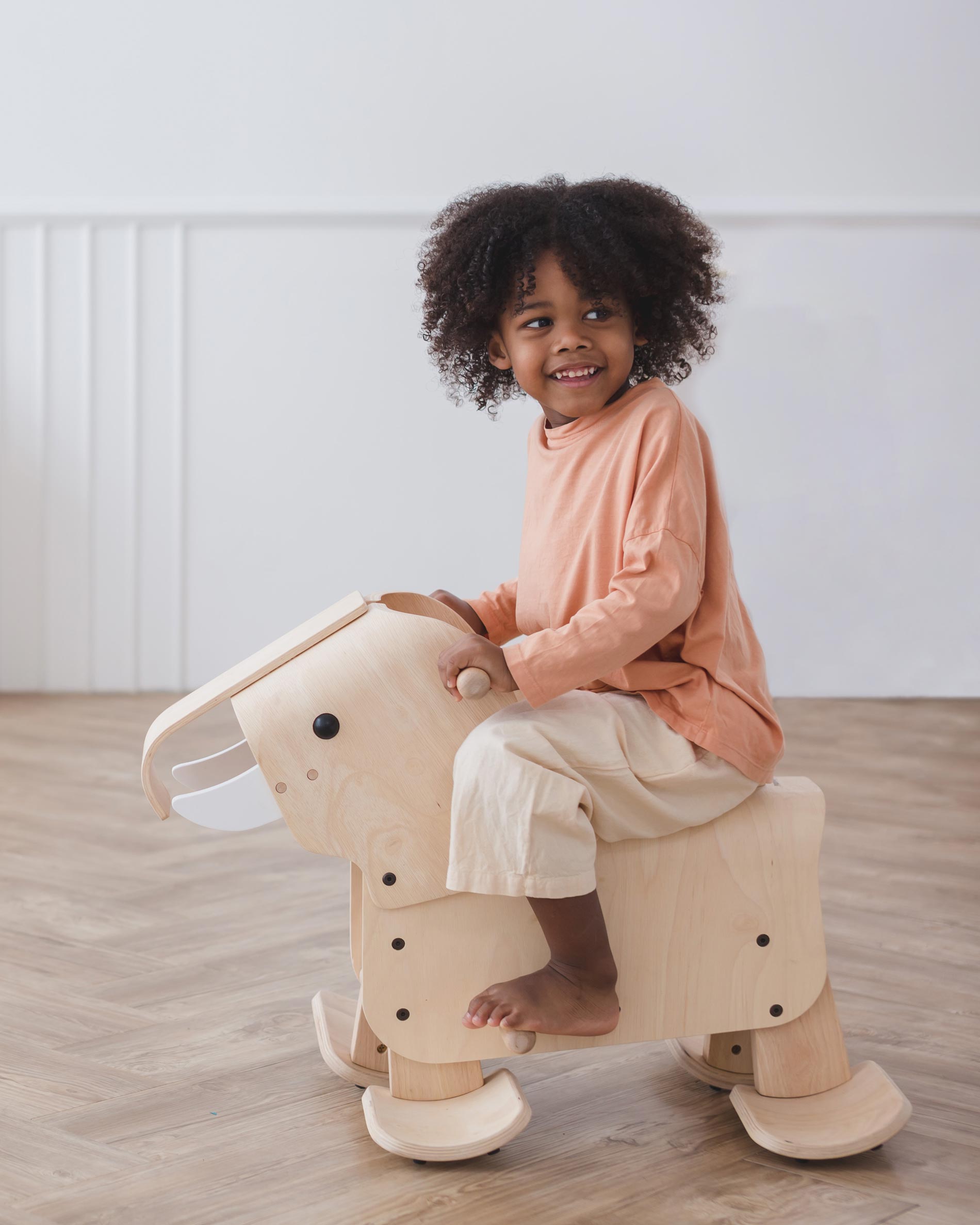 Walking Elephant Kids Toys PlanToys   