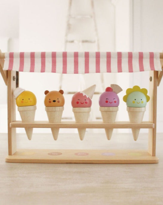 Scoops and Smiles Wooden Toys Tender Leaf   