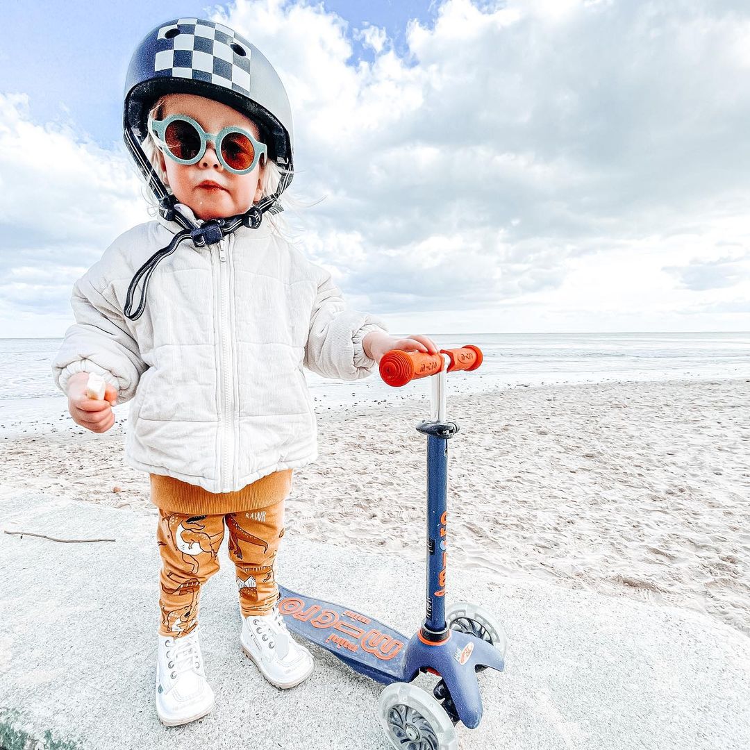 Sustainable Kids Sunglasses - Light Blue Sunglasses Grech & Co.   