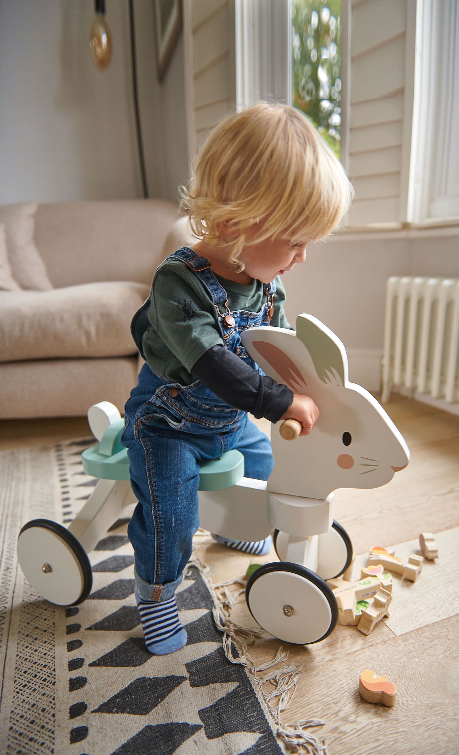 Running Rabbit Ride On  Tender Leaf   