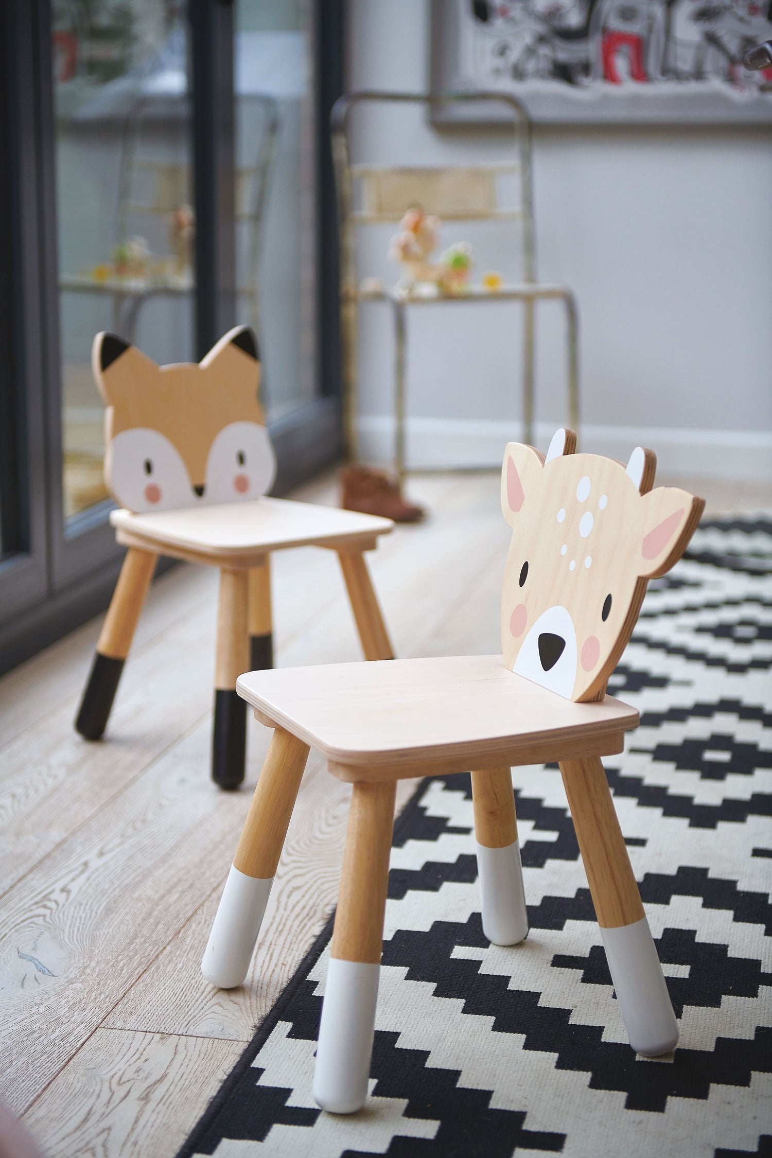 Forest Fox Chair  Tender Leaf   