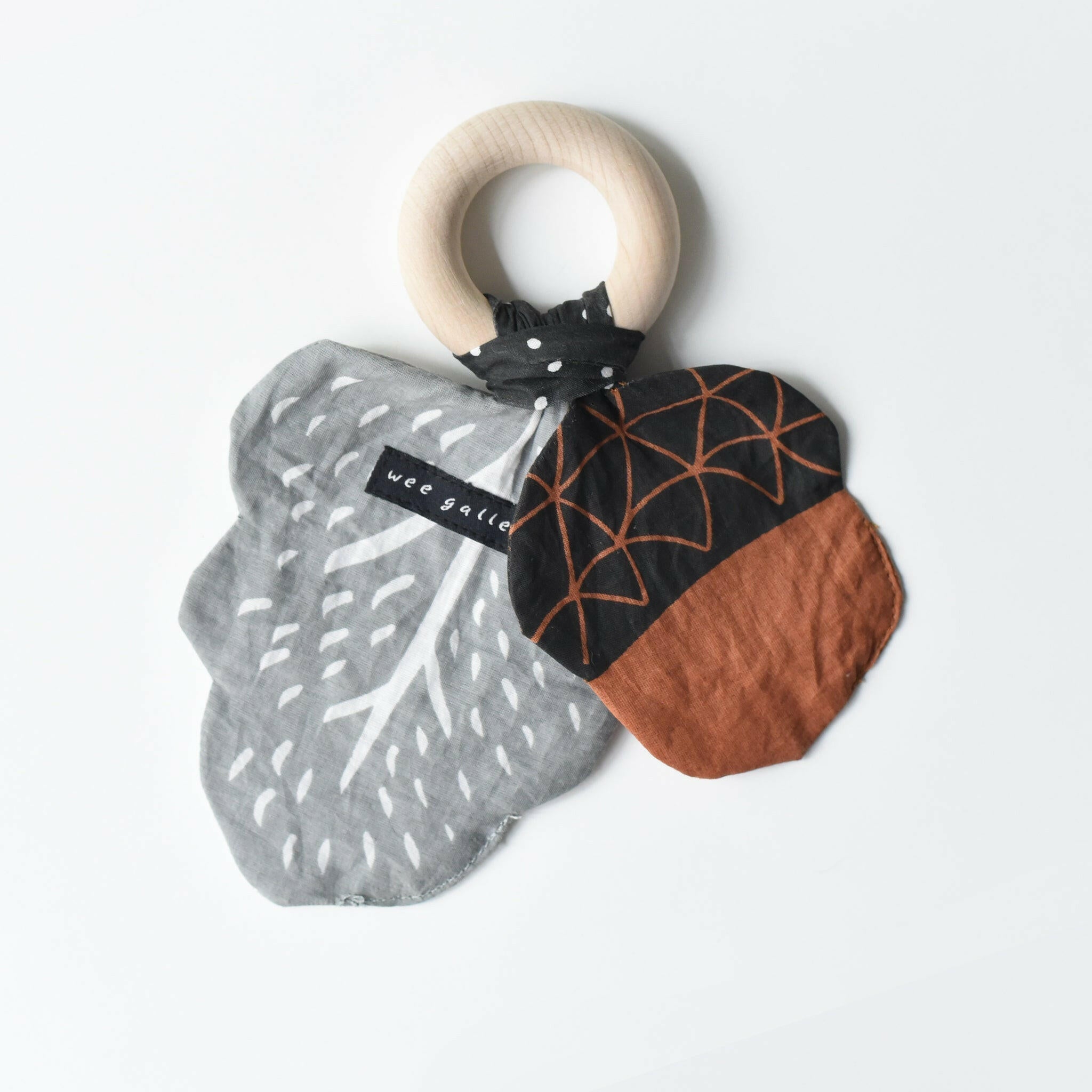 Crinkle Teether - Acorn Teethers Wee Gallery   