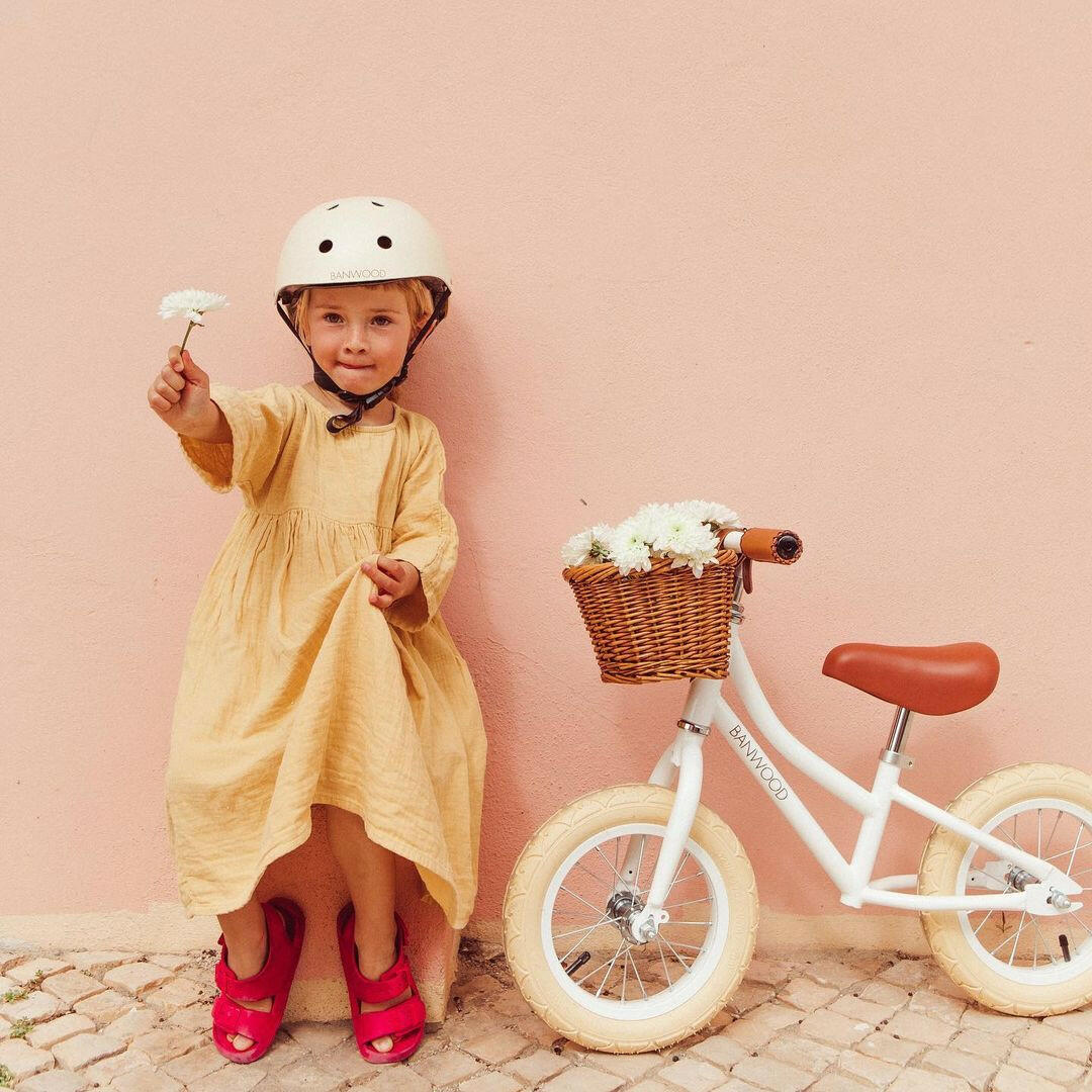 Banwood Classic Kids Helmet Bikes Banwood   