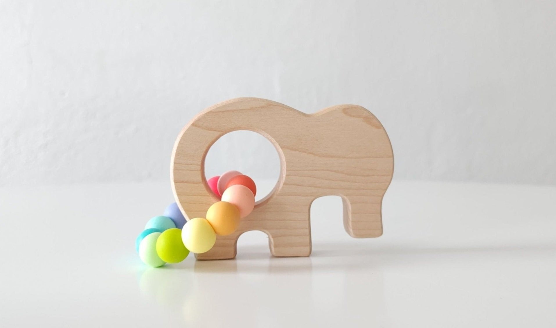 Elephant Wooden Grasping Toy with Teething Beads Baby Soothers Bannor Toys   