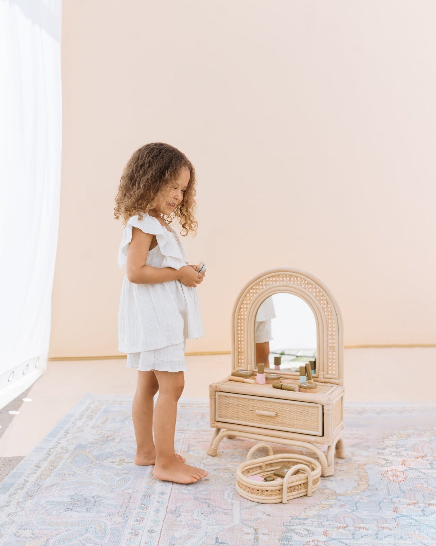 Arch Kids Floor Vanity Furniture Ellie & Becks Co.   