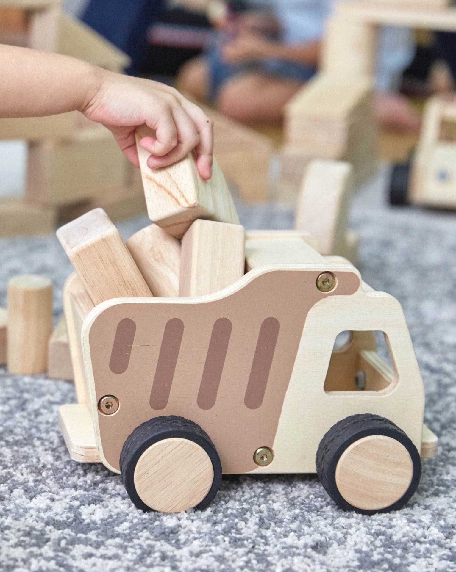 Wooden Dump Truck Cars Guidecraft   