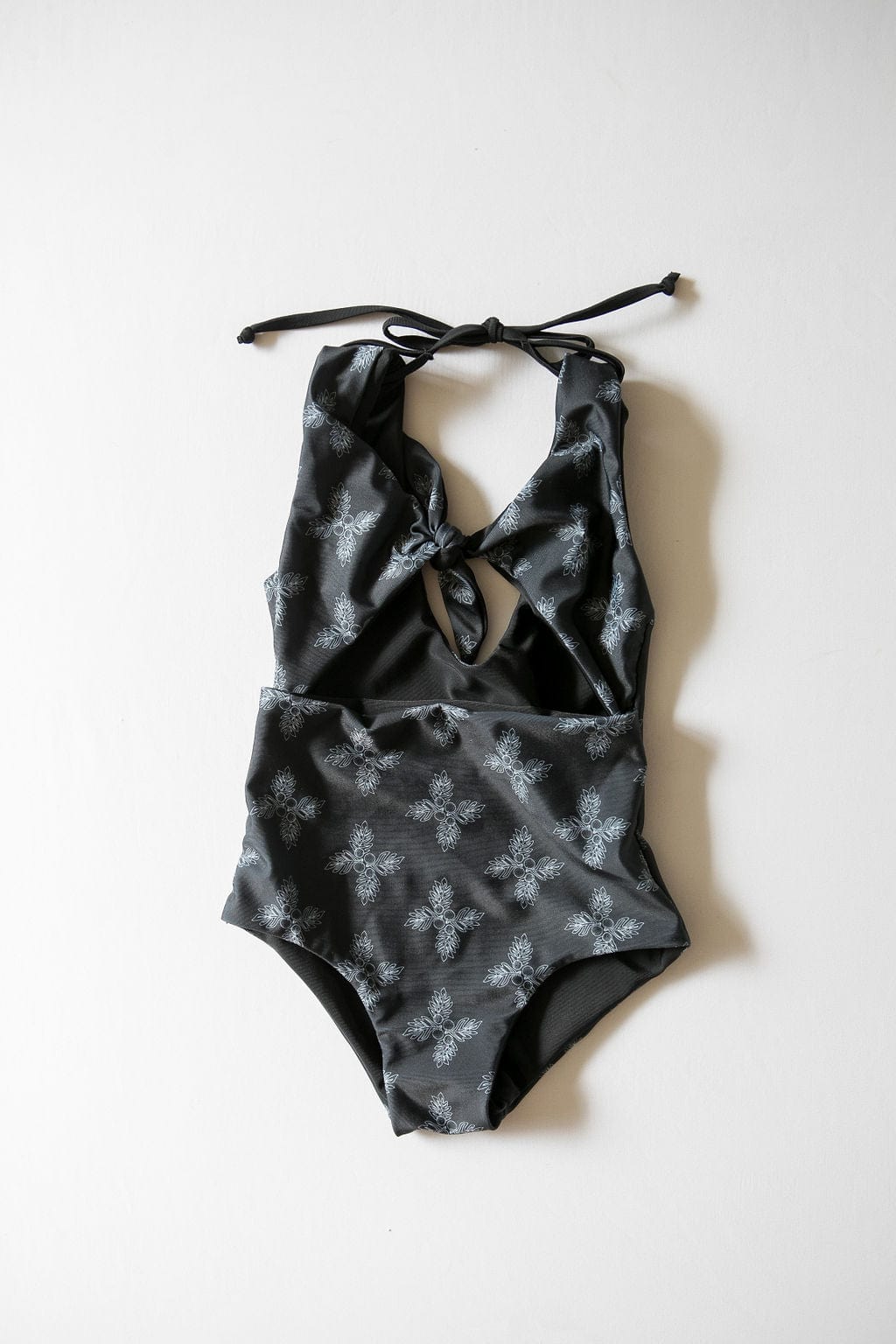 Girl's Cutout One Piece in Black Breadfruit Bandana Kids OF ONE SEA 0/1 Black Breadfruit Bandana 