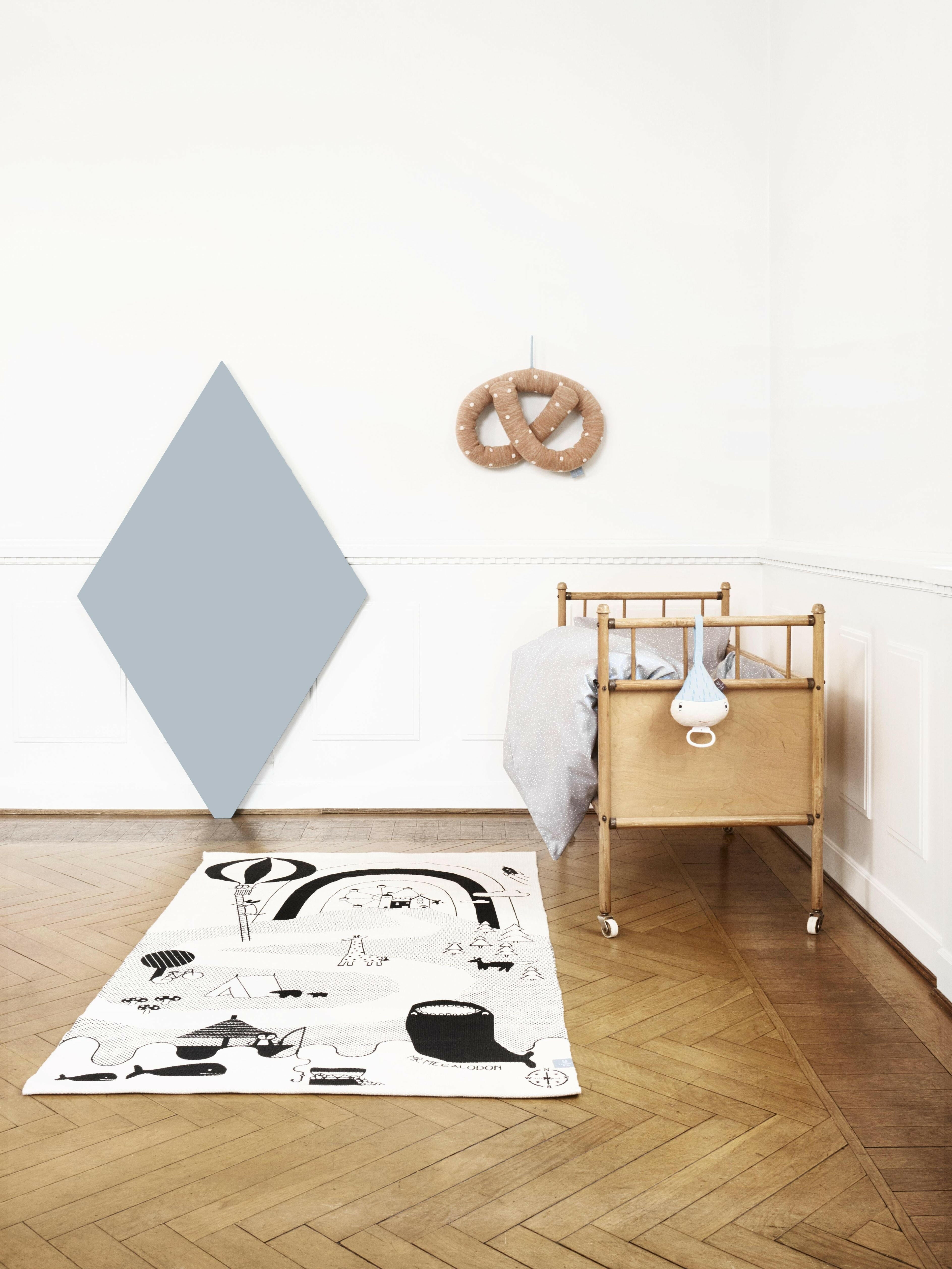 Mr. Megalodon Adventure Rug - Offwhite / Black Rugs OYOY   