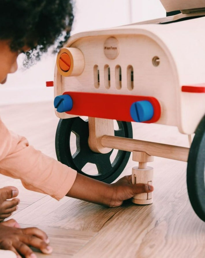 Motor Mechanic Wooden Toys PlanToys   