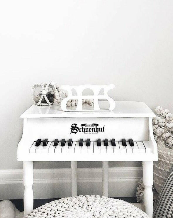 Classic Baby Grand Piano 30-Key Musical Toys Schoenhut   