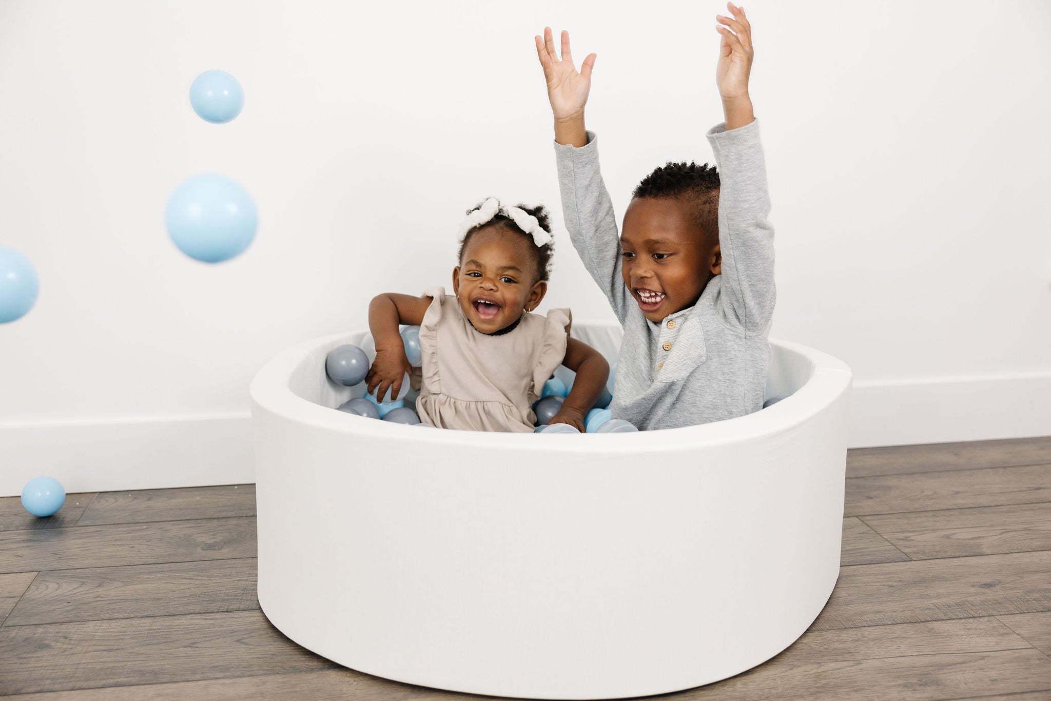 Classic Heathered Ivory Bundle - Ball Pit + 200 Pit Balls Incl. Ball Pit Bundles Little Big Playroom   