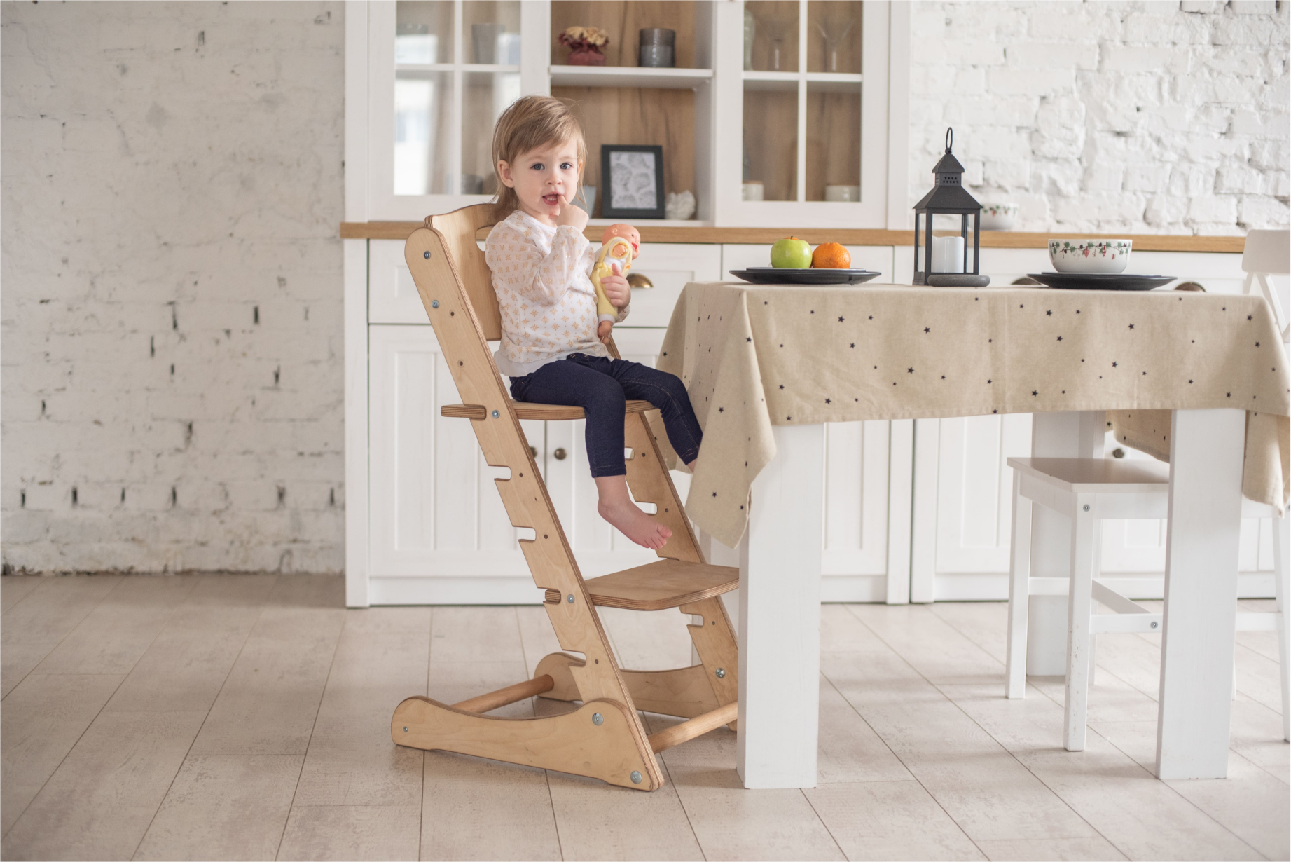 Growing Chair for Kids - Kitchen Helper with Tabletop – Beige Growing chairs Goodevas   