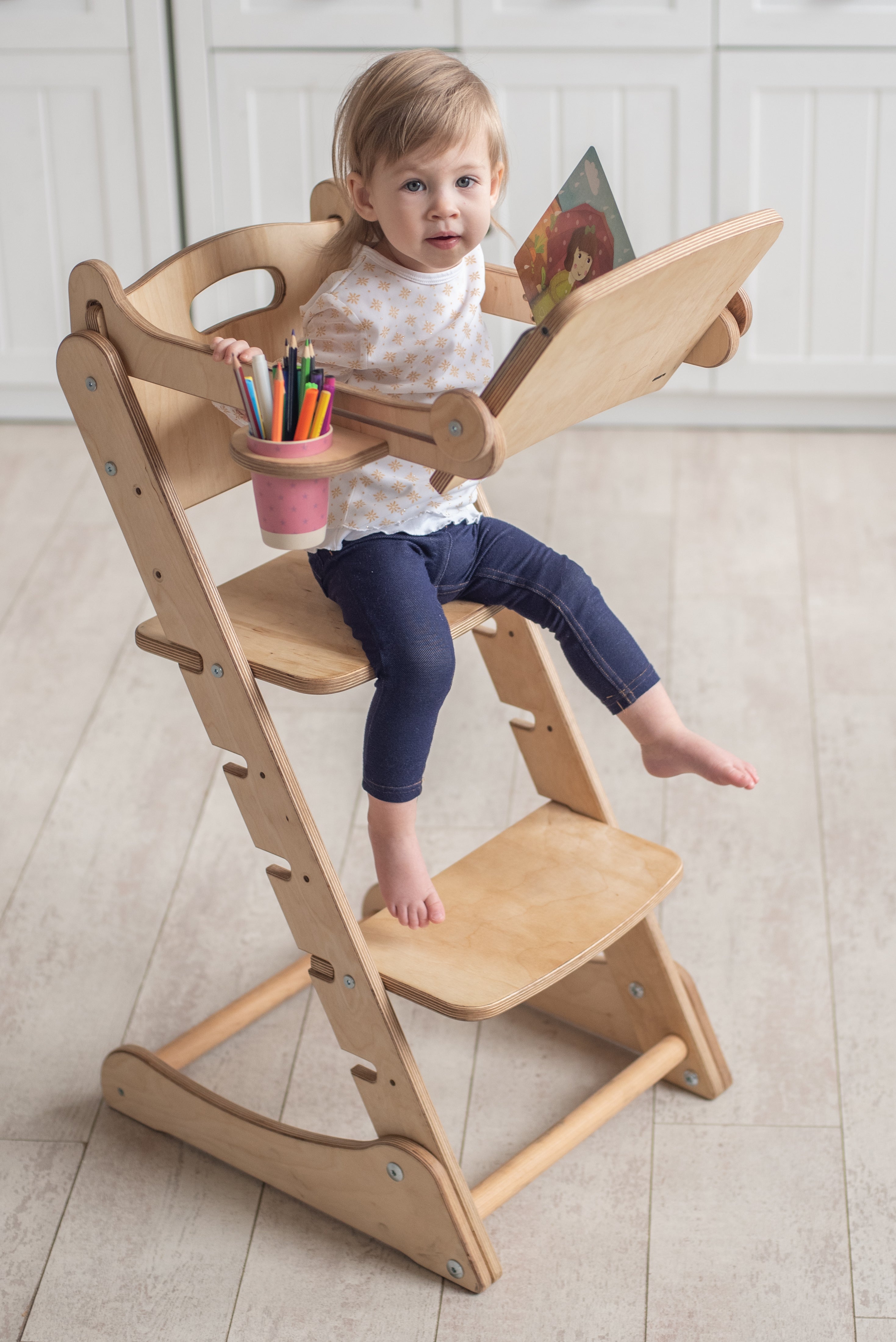 Growing Chair for Kids - Kitchen Helper with Tabletop – Beige Growing chairs Goodevas   