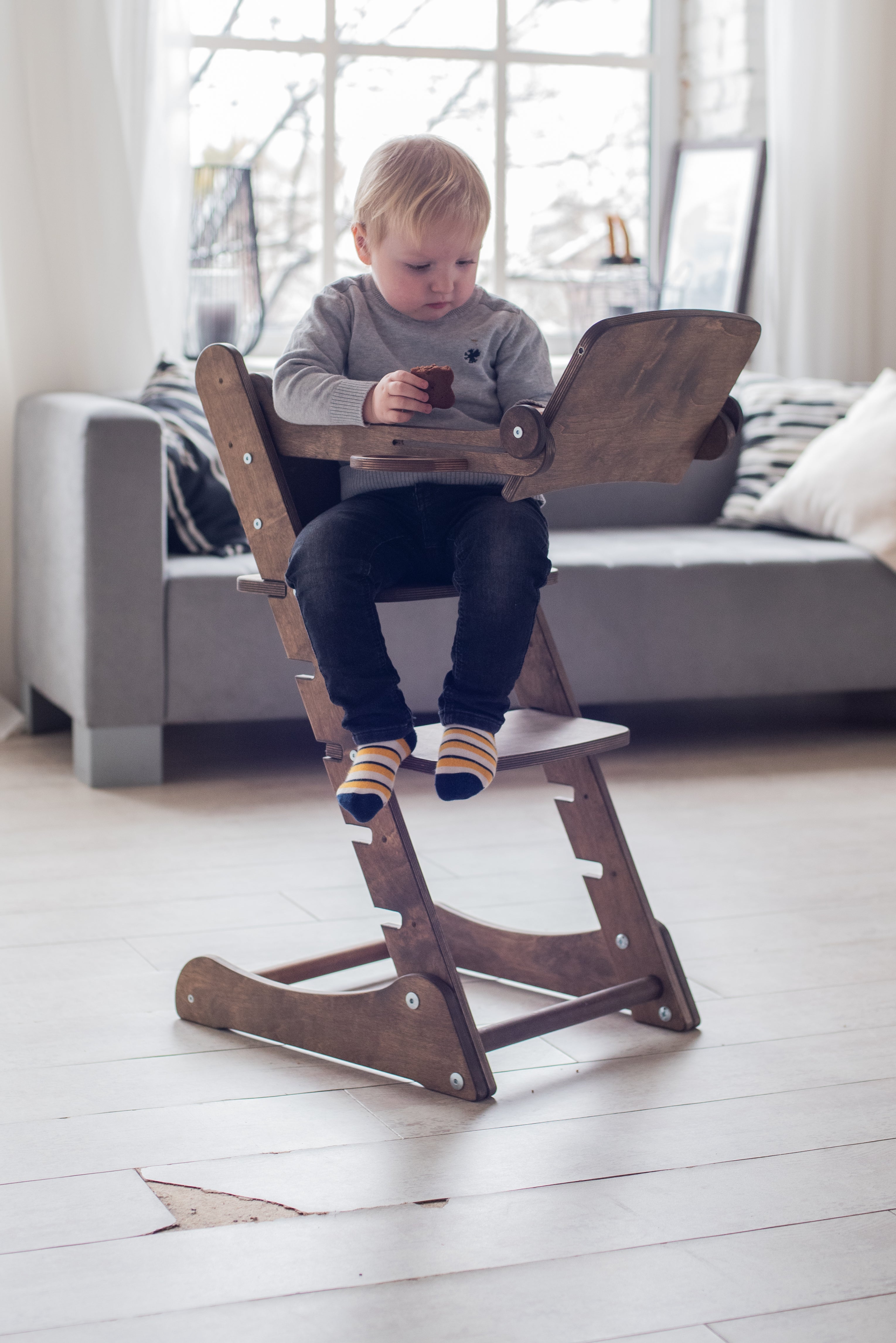 Growing Chair for Babies – Kitchen Helper Tower - Chocolate Growing chairs Goodevas   