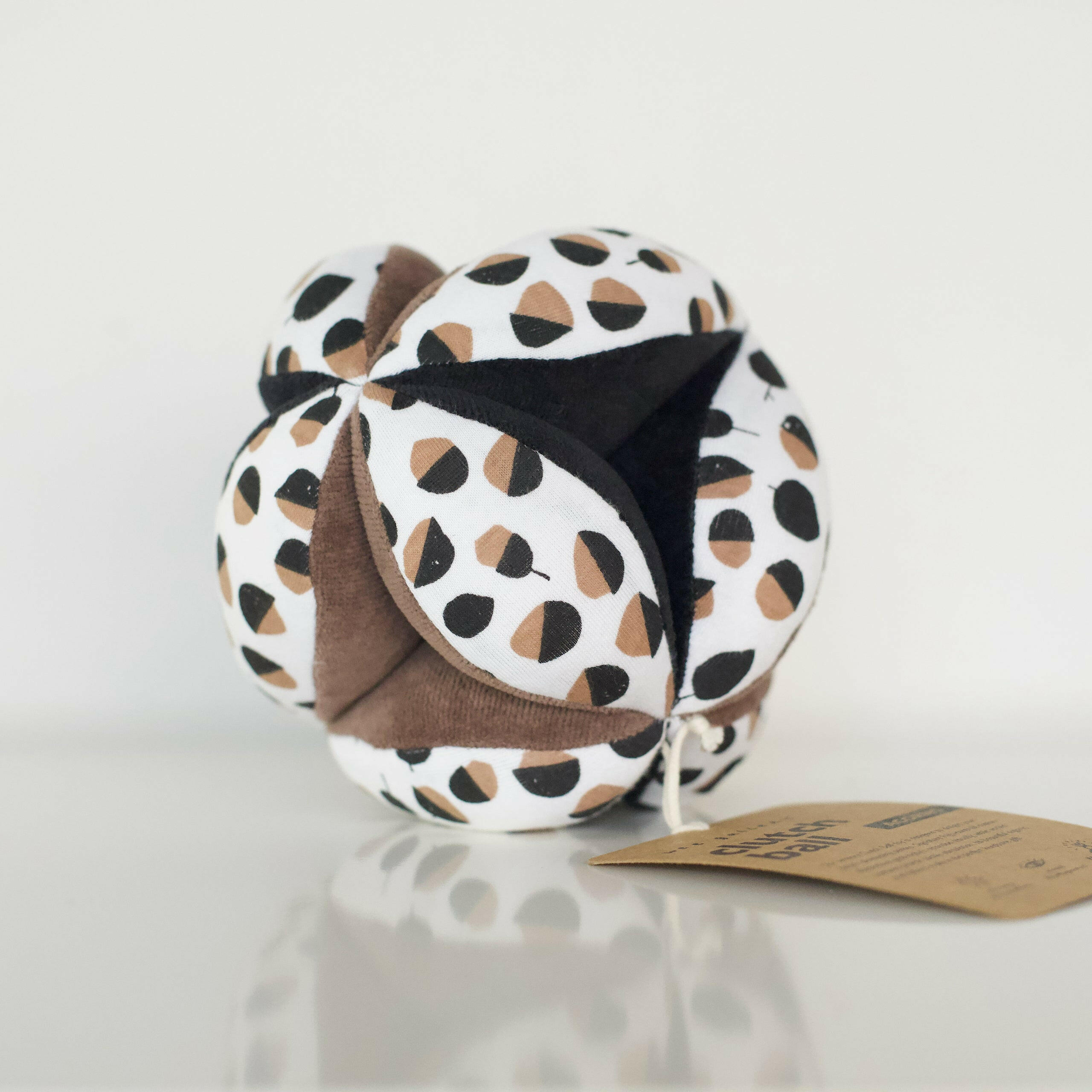 Clutch Ball - Acorn  Wee Gallery   