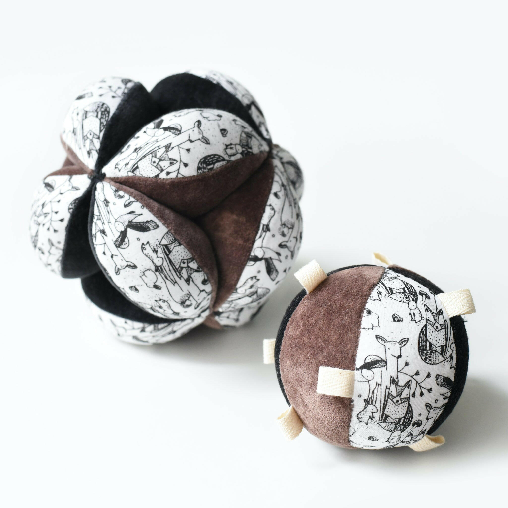 Taggy Ball with Rattle - Woodland Toys Wee Gallery   