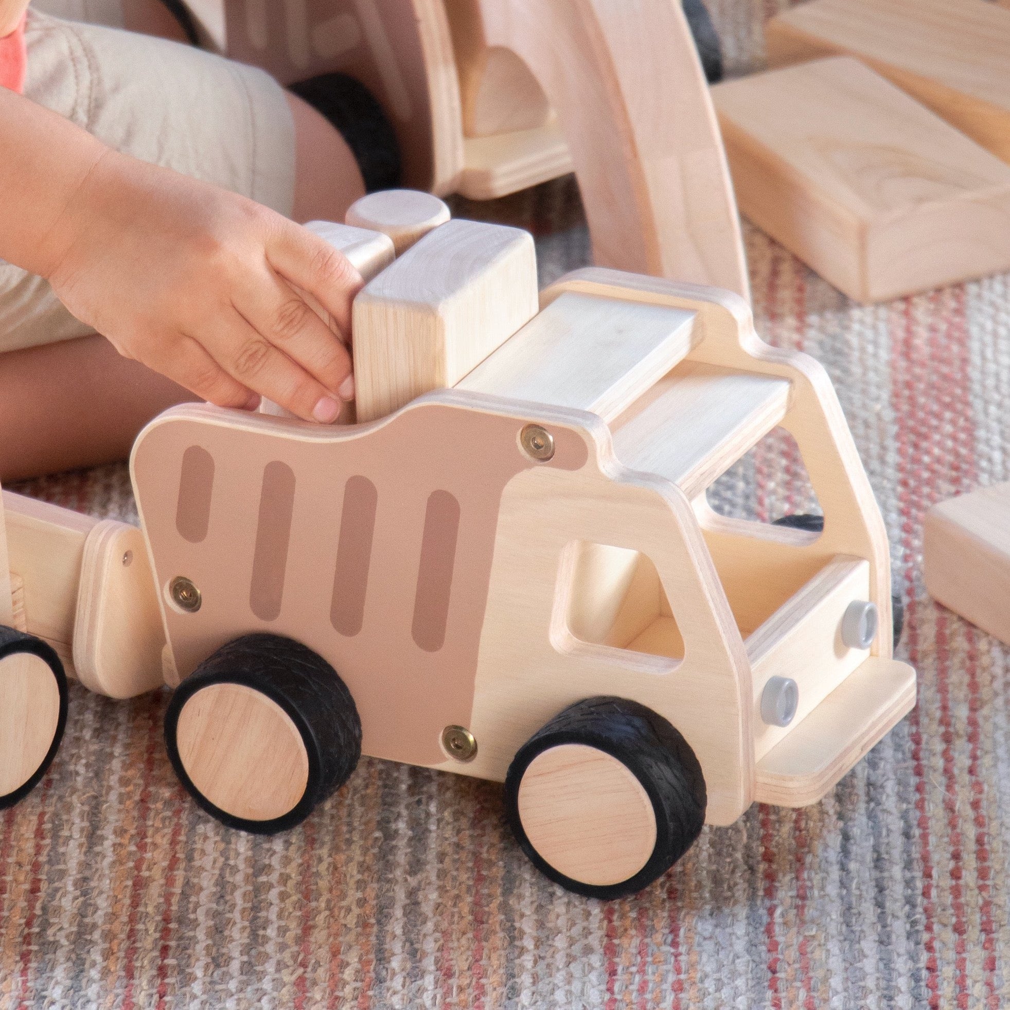 Wooden Dump Truck Cars Guidecraft   